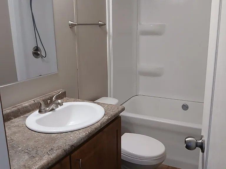 208 N Highway 22A #10 — Photo 11