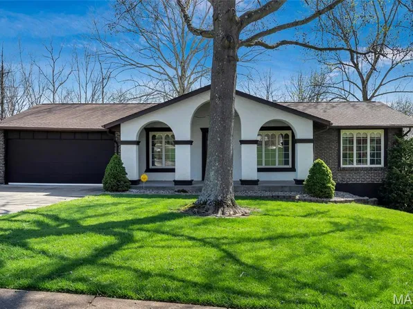 5010 Barbagallo Dr, Saint Louis, MO 63129