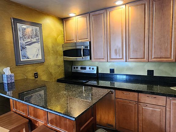 4th image of 74 Caroline St APT 1