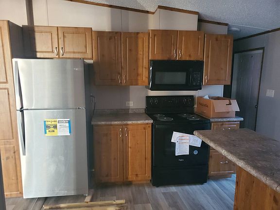 4th image of 7400 46th Ave N Lot 414