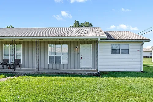 306 Thompsonville Ln Photo 1