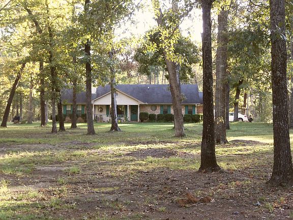 2nd image of 1515 Cypress Dr