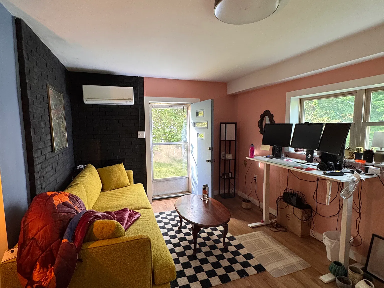 Studio, 550 sqft, $1,300 — Photo 2
