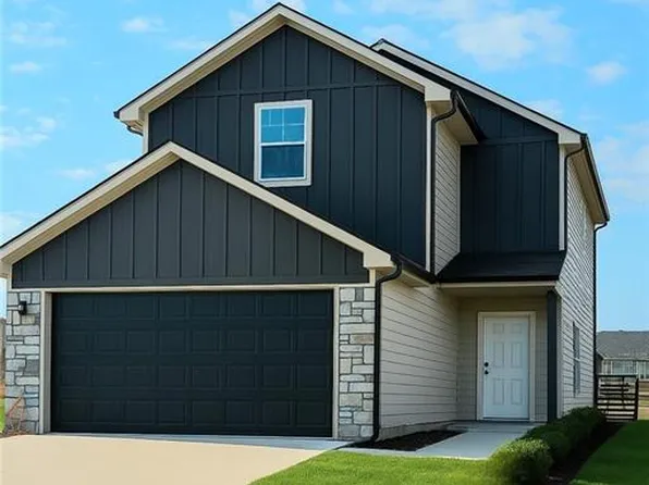 706 Mahogany Ct, Warrensburg, MO 64093