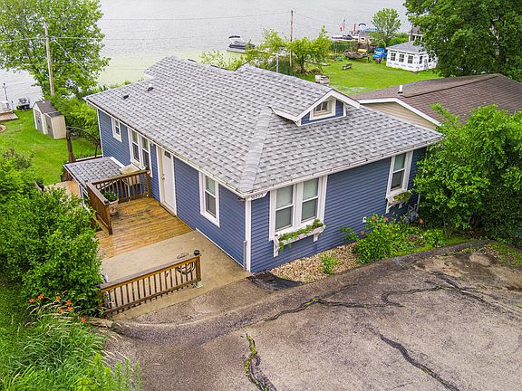 2nd image of 38895 N Maple Ave