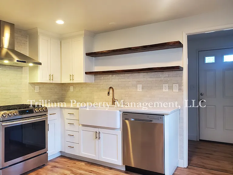 4835 N Willamette Blvd — Photo 6