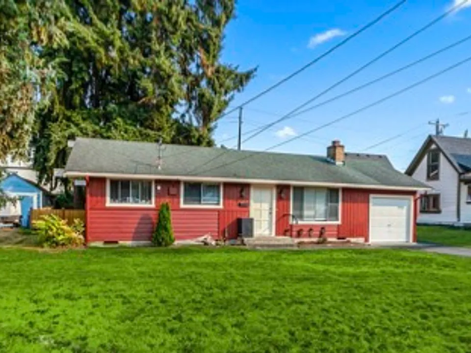 123 Maple Ave