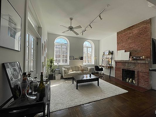 1st image of 41 Grove St APT 5A