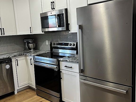 4th image of 11 Jema Ct