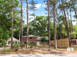 4814 Princeton Dr, Mobile, AL 36618
