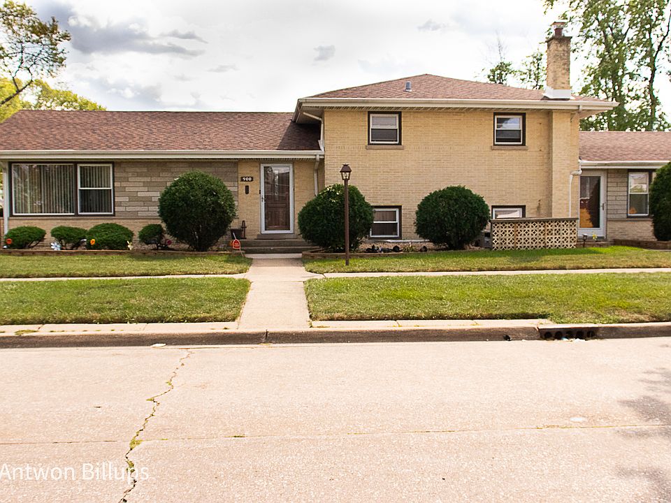 1st image of 900 Worcester Ave