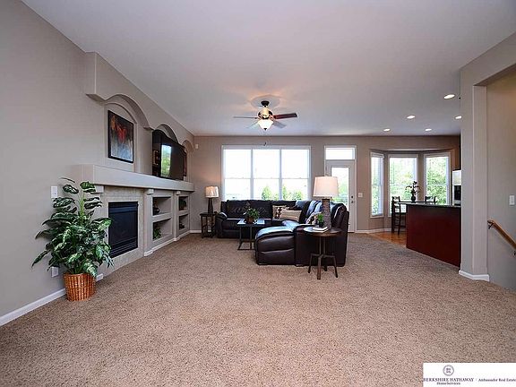 3rd image of 14602 Hartman Ave