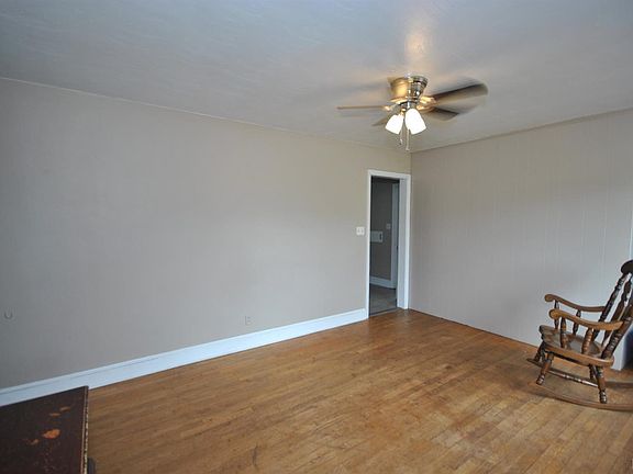 4th image of 115 Oakhill Dr