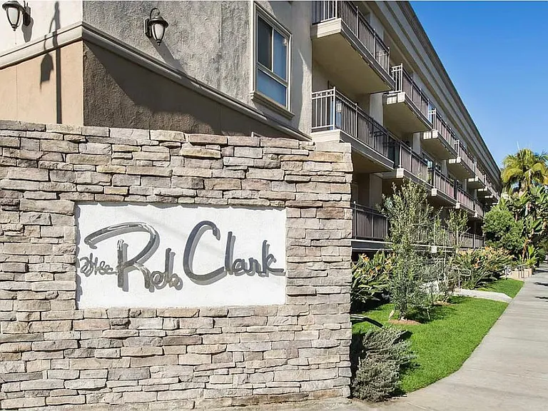 141 S Clark Dr #412 — Photo 1