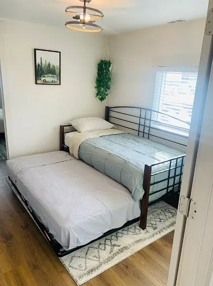 2 bed, 650 sqft, $3,000 — Photo 4