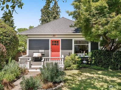 416 W Crockett Street, Seattle, WA, 98119