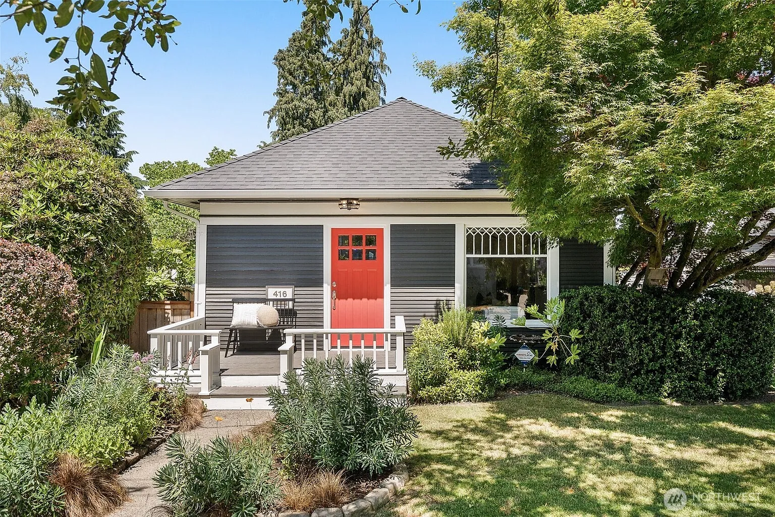 416 W Crockett Street photo 1