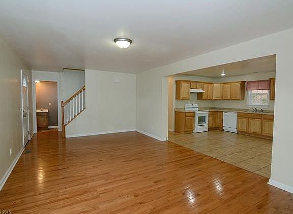 4th image of 259 Valley Overlook Dr