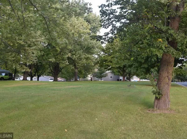 805 Southview St SE, Watertown, MN 55388