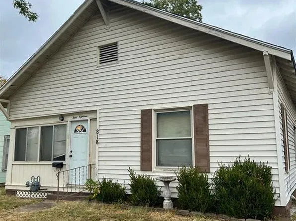 818 W Locu St, Coffeyville, KS 67337