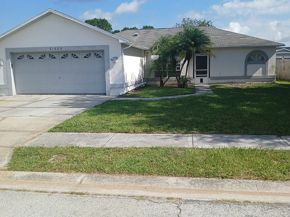 21609 Rosewood Ct