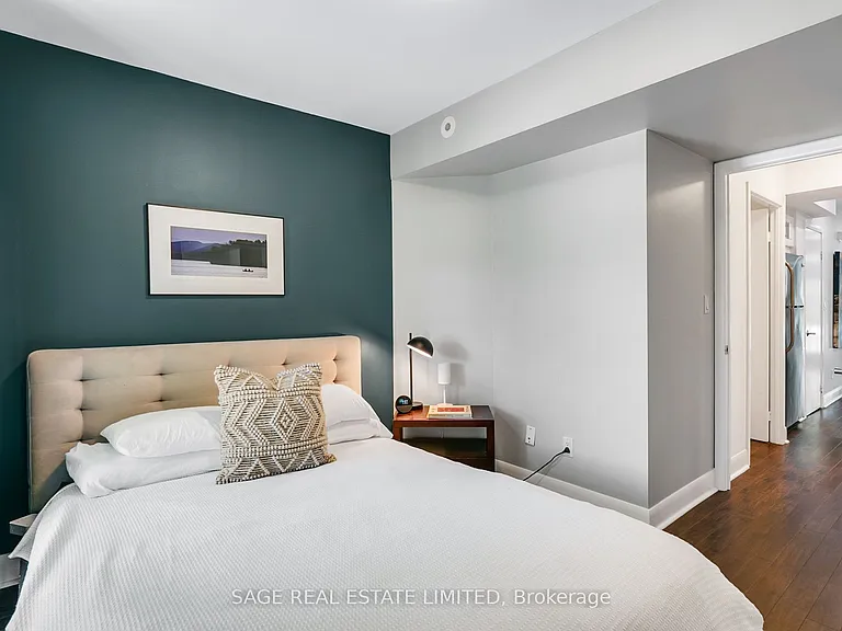 415 Jarvis St #227 — Photo 15