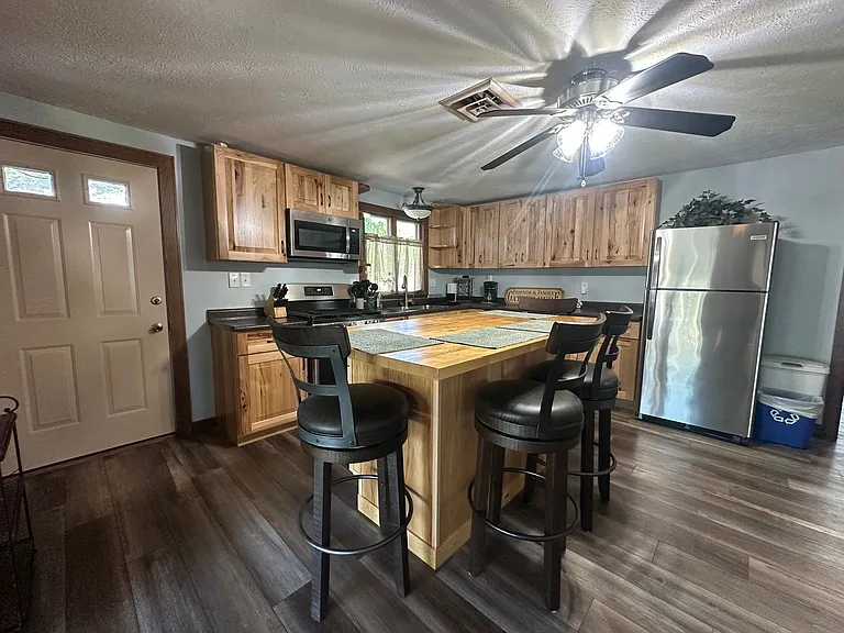 392 E Richardson Springs Rd — Photo 8
