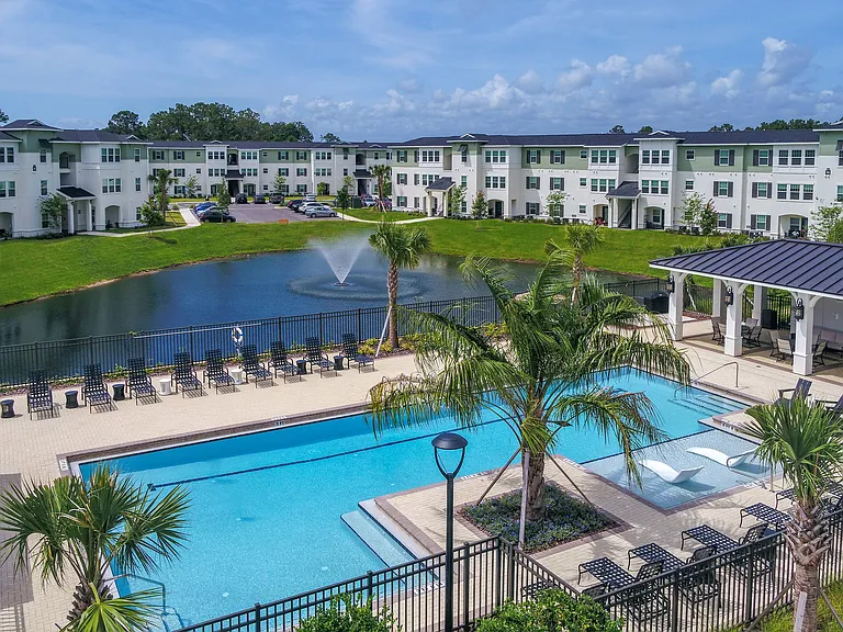 2nd pool w/ lake