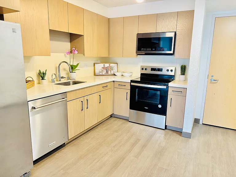 7000 Hawaii Kai Dr #311 — Photo 2