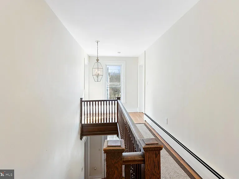 106 N Main St — Photo 19