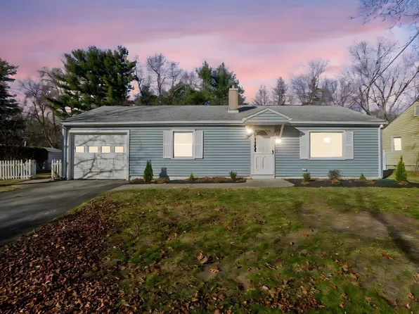 118 Keddy St, Springfield, MA 01109