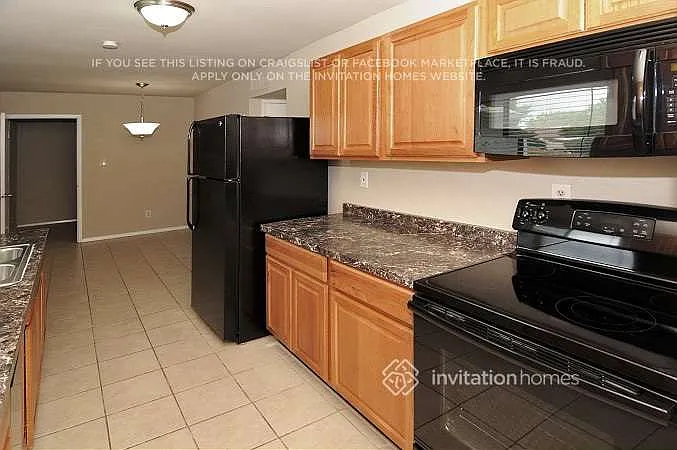 1534 Coffeyville Trl — Photo 3