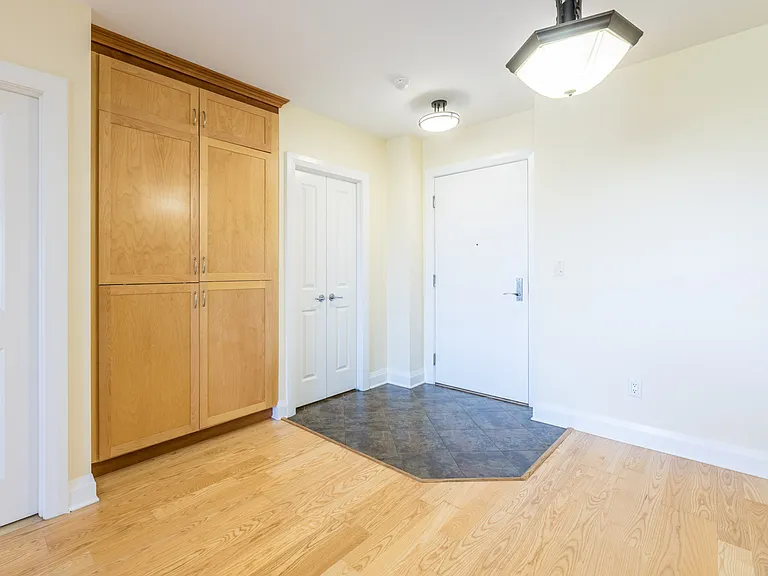 411 River Rd — Photo 13