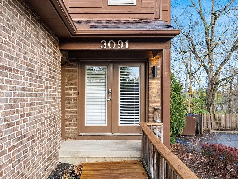 3085-3194 Griggsview Court — Photo 31