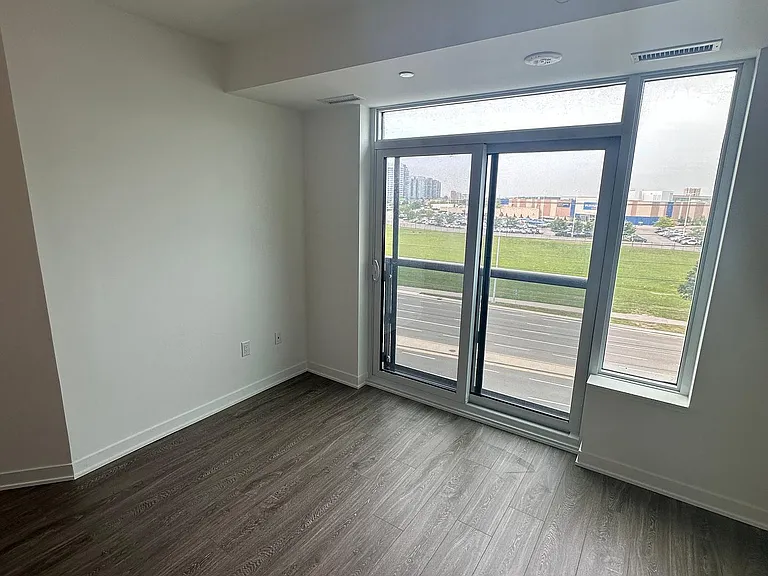 2495 Eglinton Ave W #608 — Photo 14