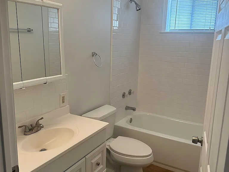9231 Smith Rd — Photo 5