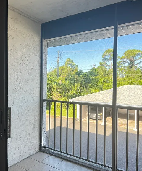 1199 Pine St — Photo 11