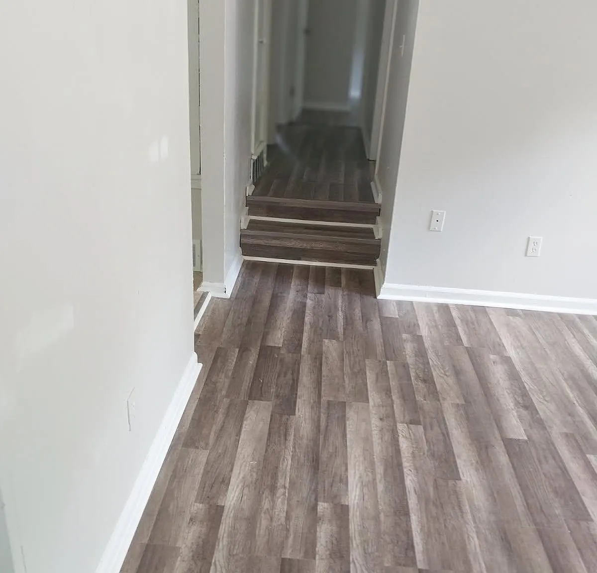 3 bed, 854 sqft, $1,025 — Photo 4
