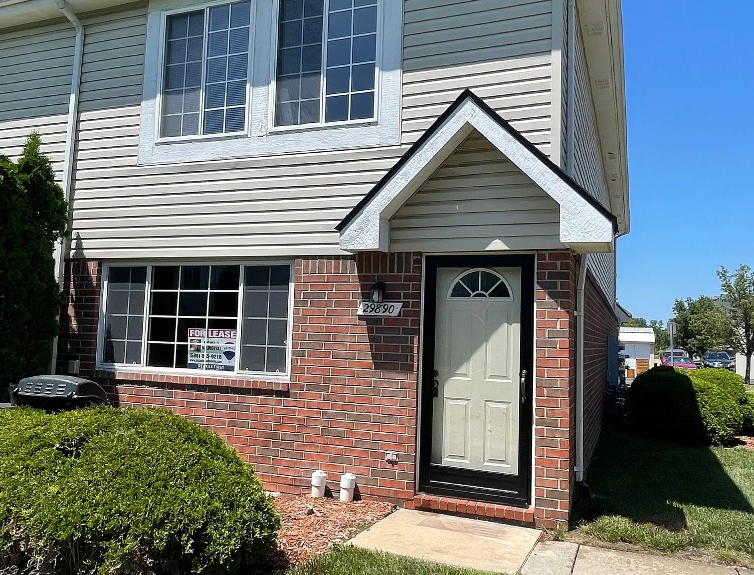 2 bed, 1.5 bath, 1120 sqft, $1,400 — Photo 1