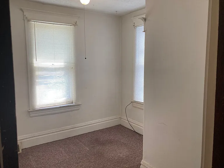 212 Grand Street — Photo 18