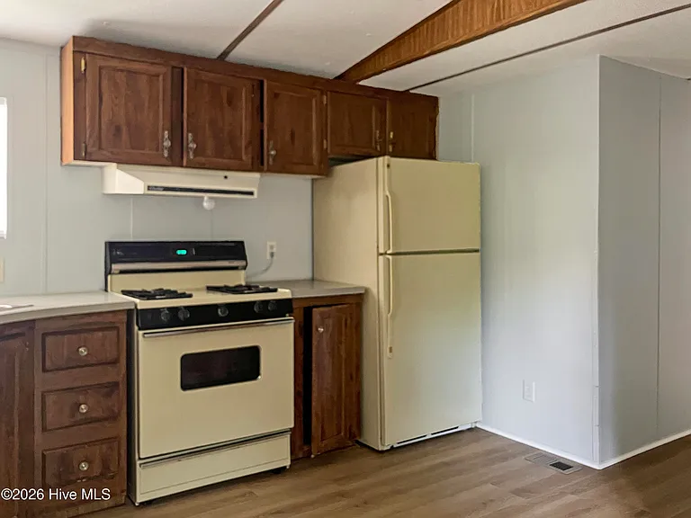 3020 Carswell Dr — Photo 3