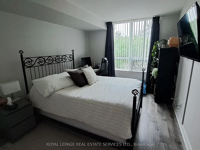 35 Viking Ln #439 — Photo 13
