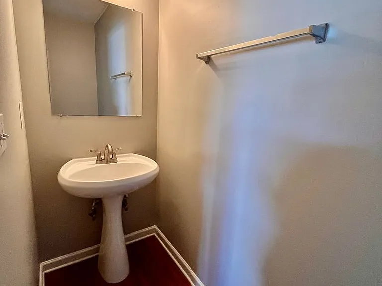 135 Lee Dr #3 — Photo 7