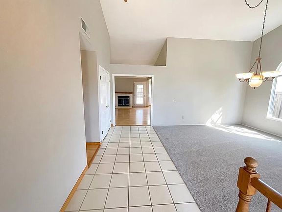 3rd image of 144 Bittercreek Dr