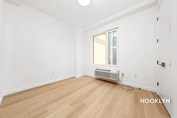 Rented by Nooklyn NYC LLC | media 52