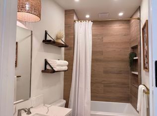 517 W Baseline Rd #A, Claremont, CA 91711