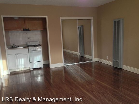 2nd image of 18321 Malden St APT 2