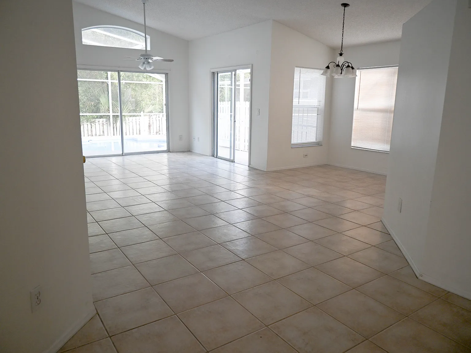 3 bed, 1395 sqft, $2,500 — Photo 3