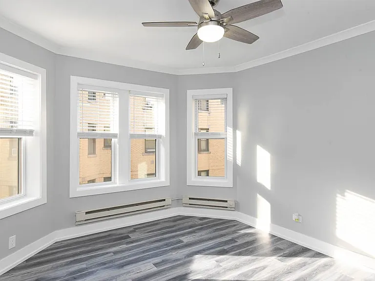 3821 N Greenview Ave #W3 — Photo 10