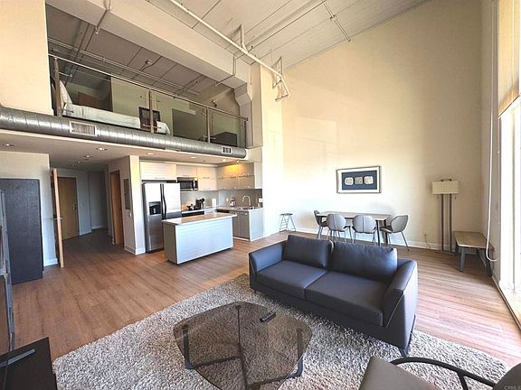 5th image of 550 Seagaze Dr APT 23